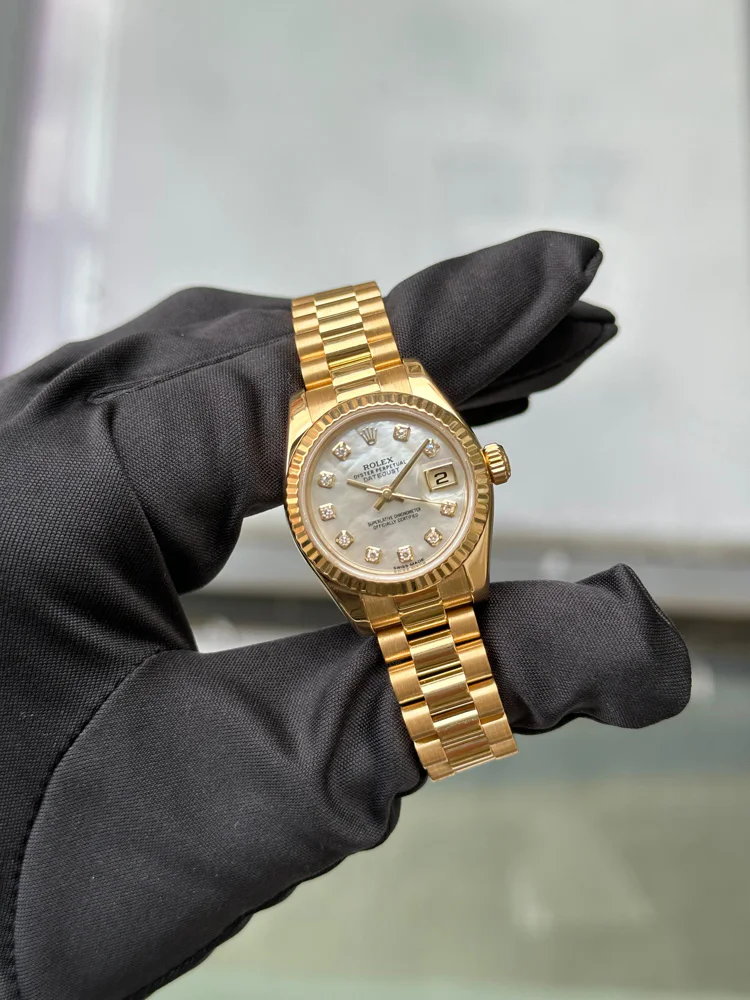 Rolex Lady-Datejust Box and Papers 2015 179178